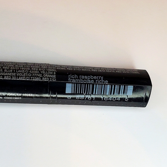 Avon True Color Glazewear Lip Gloss - Rich Raspberry - Picture 2 of 3